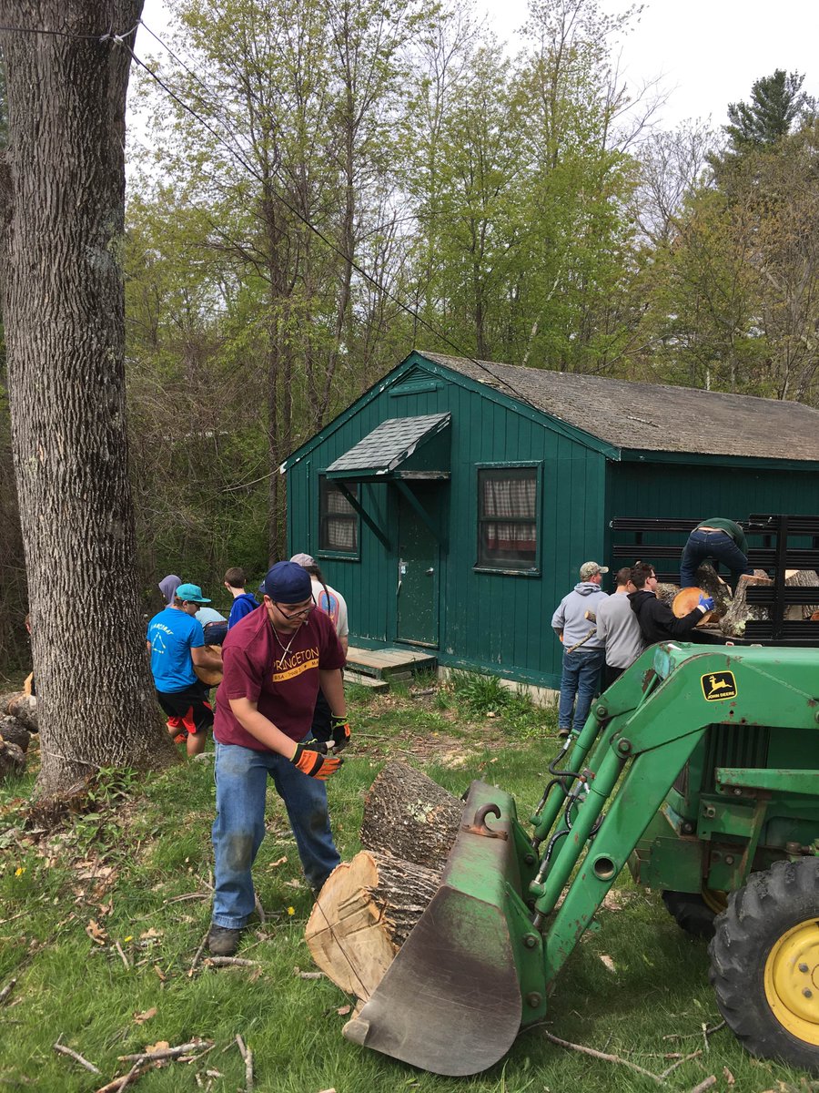 GML309's tweet photo. Moving logs at the Spring Inductions Weekend https://t.co/Dd3cIfK29o