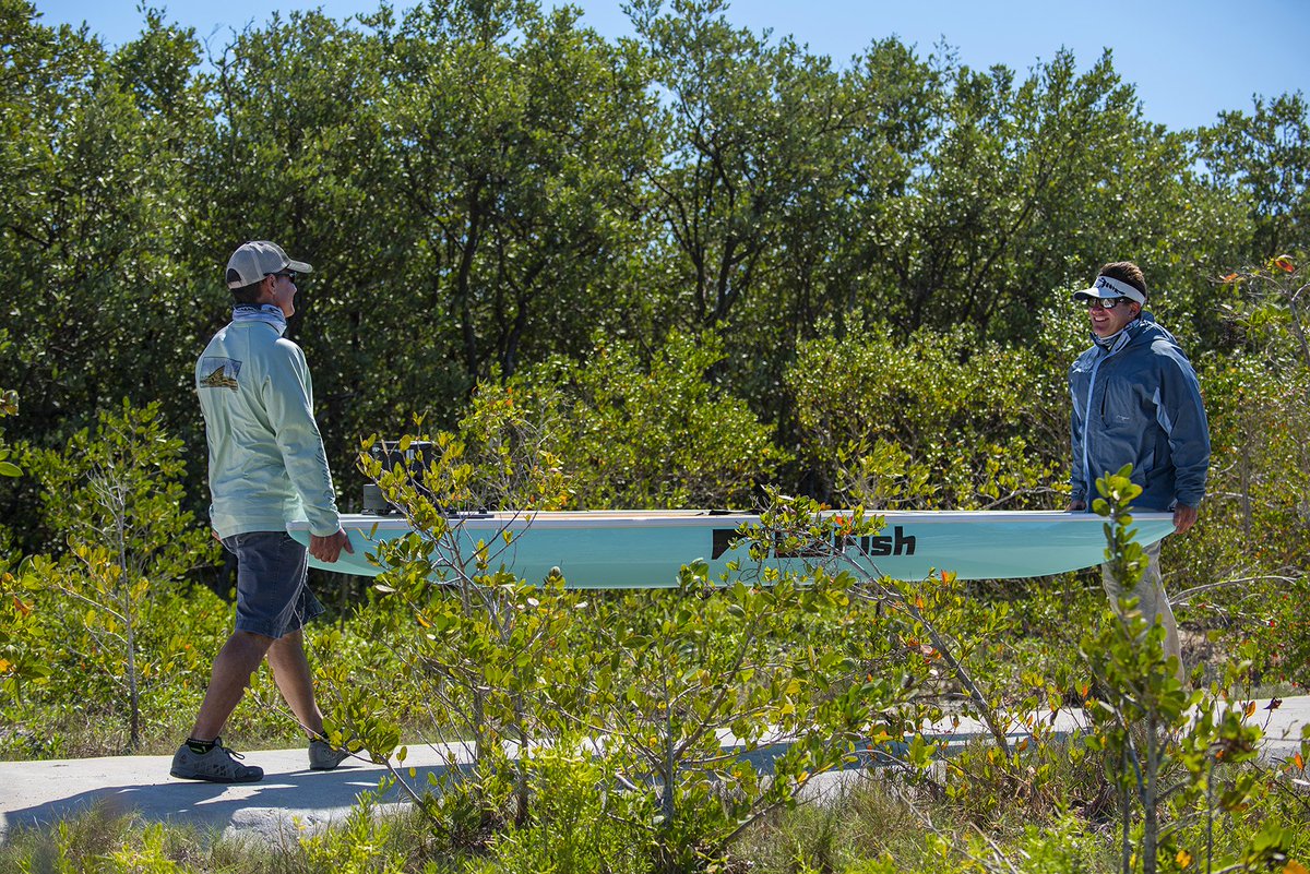 SaltwaterExp's tweet photo. Light as a feather, sturdy as a boat – @LIVEWatersports #L2FISH #fishing #SUP #paddleboard #saltwaterfishing #paddleboardfishing https://t.co/3omO6fGCcQ