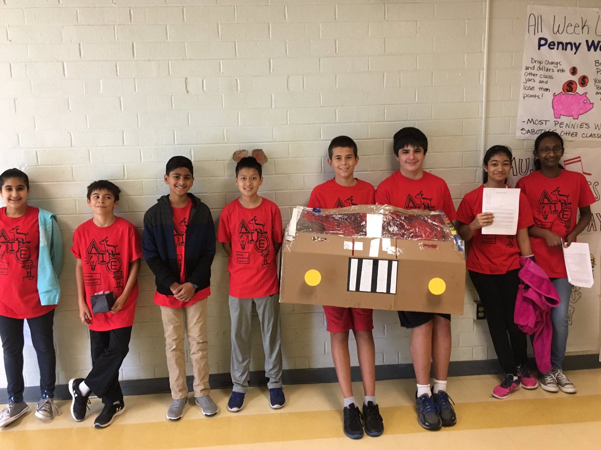 mros_view's tweet photo. Representing @MartinMustangs at RoboWake 2017. 2 awesome groups of kids, a pleasure to have coached them @WakeMiddle @cyberkidsrobot https://t.co/85NVM0oaRY