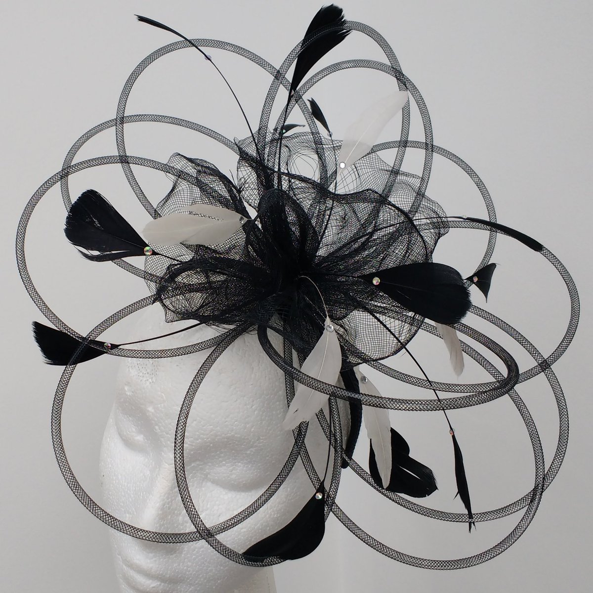 headwearbyclair's tweet photo. I create headwear for all occasions #wedding #ascot #leedsretweet #races #barmitzvah #motherofthebride #motherofthegroom #leedshour https://t.co/XUBUkVGHqD