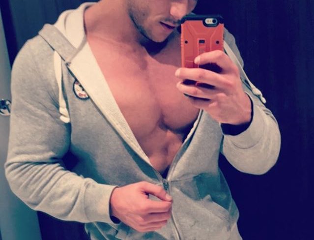 Chris (@daddyargcnt) on Twitter photo 