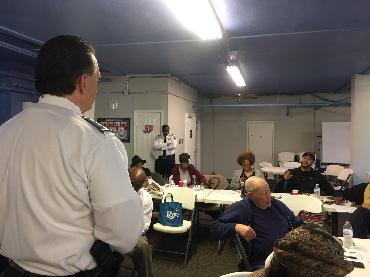 MarkusSBOE's tweet photo. #Ward8 Faith Leaders Breakfast. Talking #SafeSummer17 &amp; public safety in #Ward8 w/ @DCPoliceDept Chief Newsham. https://t.co/b7O7pioEKM