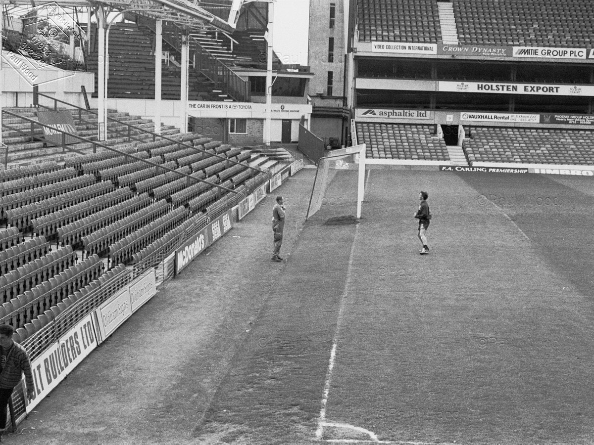 PaulWood1961's tweet photo. #MEHSTG Whats going on here then @EddieBrand @SpursOfficial @thfcnostalgia https://t.co/PYLoFSIAWc