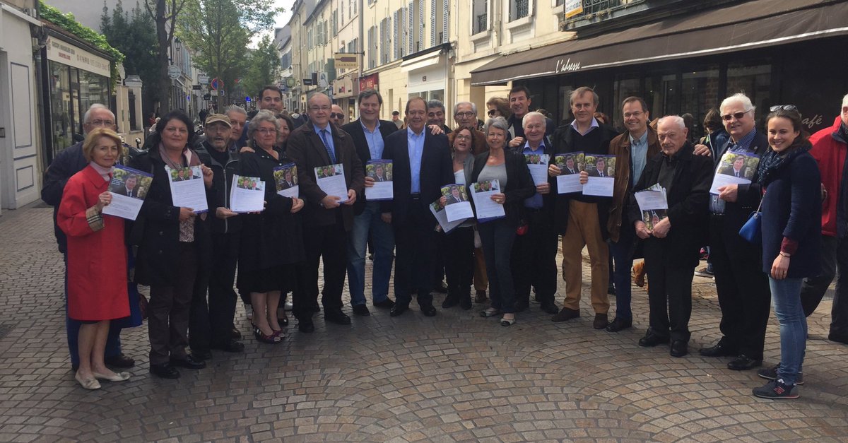 ericberdoati's tweet photo. Merci à toute l'équipe de Rueil et surtout @dgabriel92 et @patrick_ollier pour ce formidable accueil
#Legislatives2017 https://t.co/i57JoFvEEs