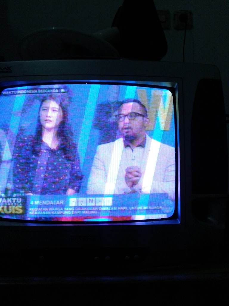 Eeeh,, ada @Via_JKT48 di <a href="/WIB_NET/">Waktu Indonesia Bercanda NET Senin-Jumat 18.00 WIB</a> :) #Int