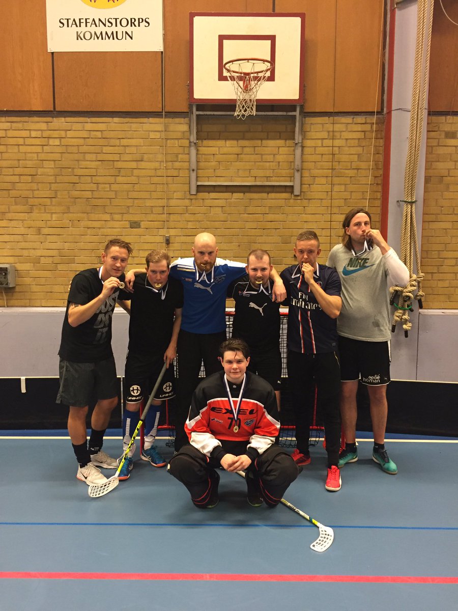MaAnderberg's tweet photo. Lätt bästa seniorlaget i @Stanstad
#interncupen #stanstad https://t.co/ZI6Q5IN3Zo