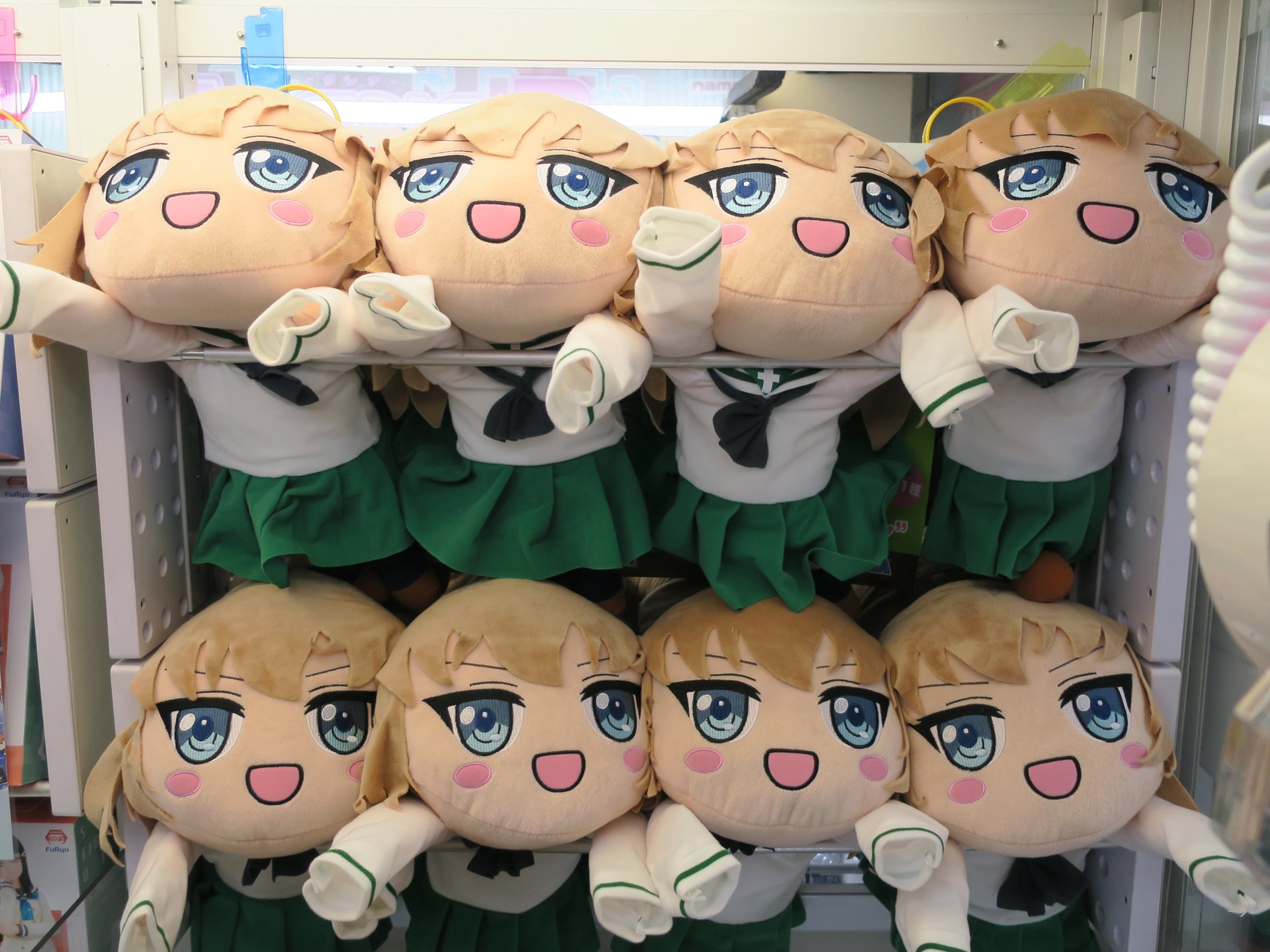 ガールズ&パンツァー メガジャンボぬいぐるみ8個セット