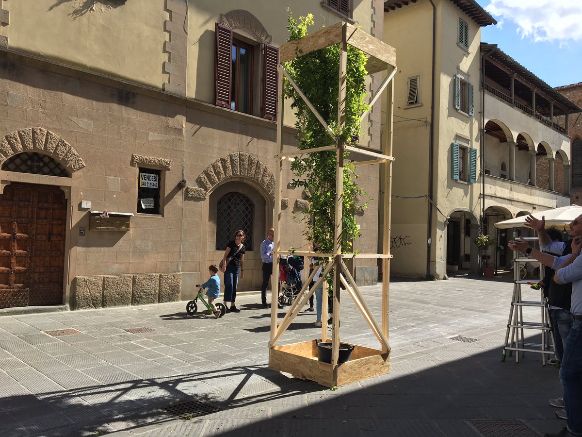 sgv2050's tweet photo. Al via #sgvcantierecivico!
Vi aspettiamo in p.zza Cavour, in p.zza Masaccio e nei #chiassi con installazioni e performance.
#SGV2050 https://t.co/ygLUsZKo36