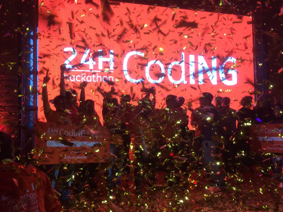 AdamJadczak's tweet image. Na #24hcodING wygrała drużyna @Speednet z aplikacją #pubING zmieniająca sposób zamawiania w restauracjach i pubach, wprost z konta.