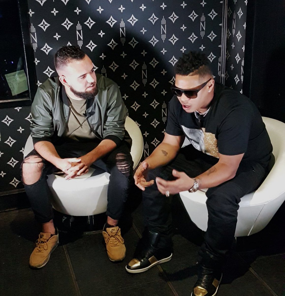 VieibiVH's tweet photo. Dias de shows muy top! El jueves @MsNiiina y @bad_gyal_pussy. Y ayer @FuegoFBM al q pude entrevistar asi q muy pronto ready en @quelowhaat https://t.co/rtCOMFFKom