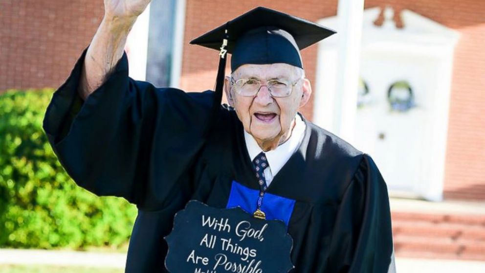 New college grad is 88. Here's why it took 58 years to get a degree bit.ly/2rbwvNB https://t.co/YgwLYSc4oZ