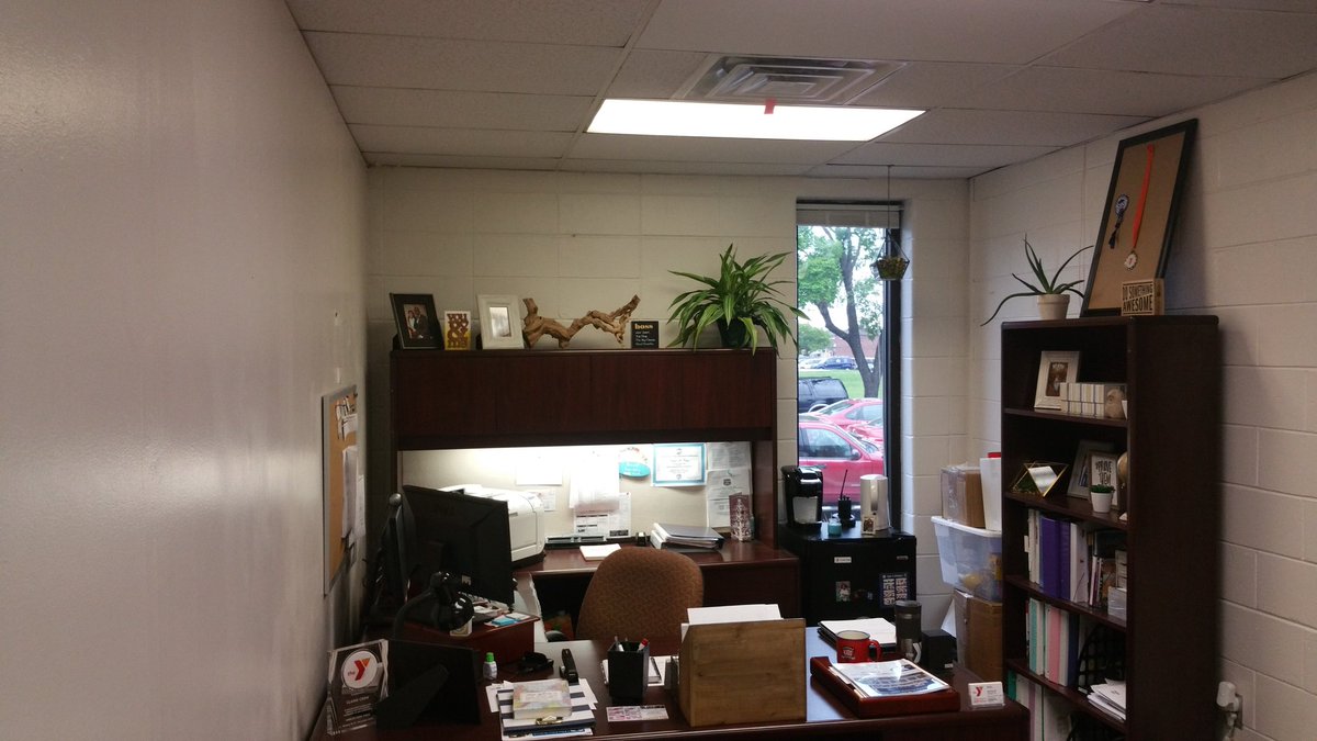 When your wife and daughter sneak in and decorate your bare-bones office... <a href="/selliottYMCA/">Shaun Elliott</a> <a href="/davidmullin18/">David Mullin III</a> <a href="/Matt_Student/">Matt Student</a> <a href="/Scusworth8/">Scott Cusworth</a> <a href="/Zeffi14/">Zeffi Angelikas</a>