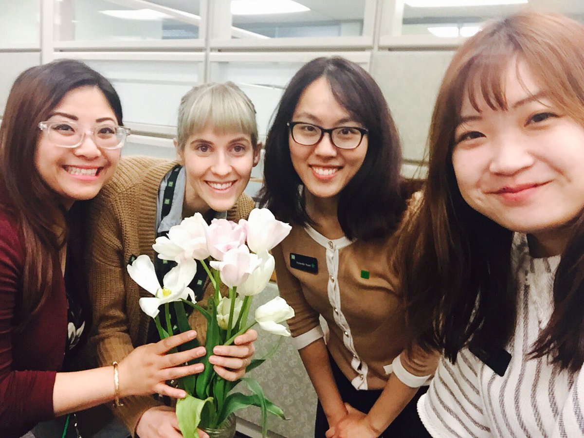 #stoptheworld 🌎on a Saturday at #9th&amp;Whyte to appreciate 🌷🌷🌷 from an #exceptional customer!