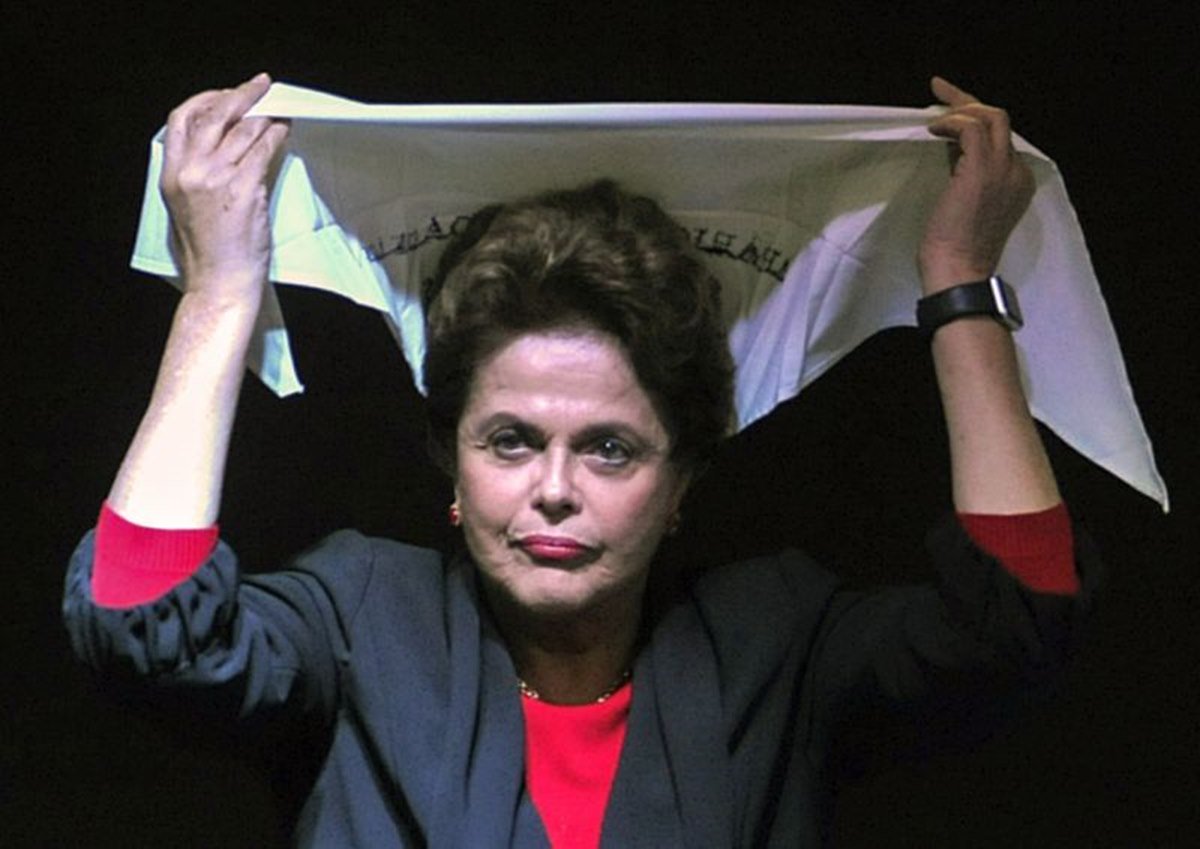 correio's tweet image. Delações de marqueteiros podem fazer Dilma responder por cinco crimes - bit.ly/2qdbPYx