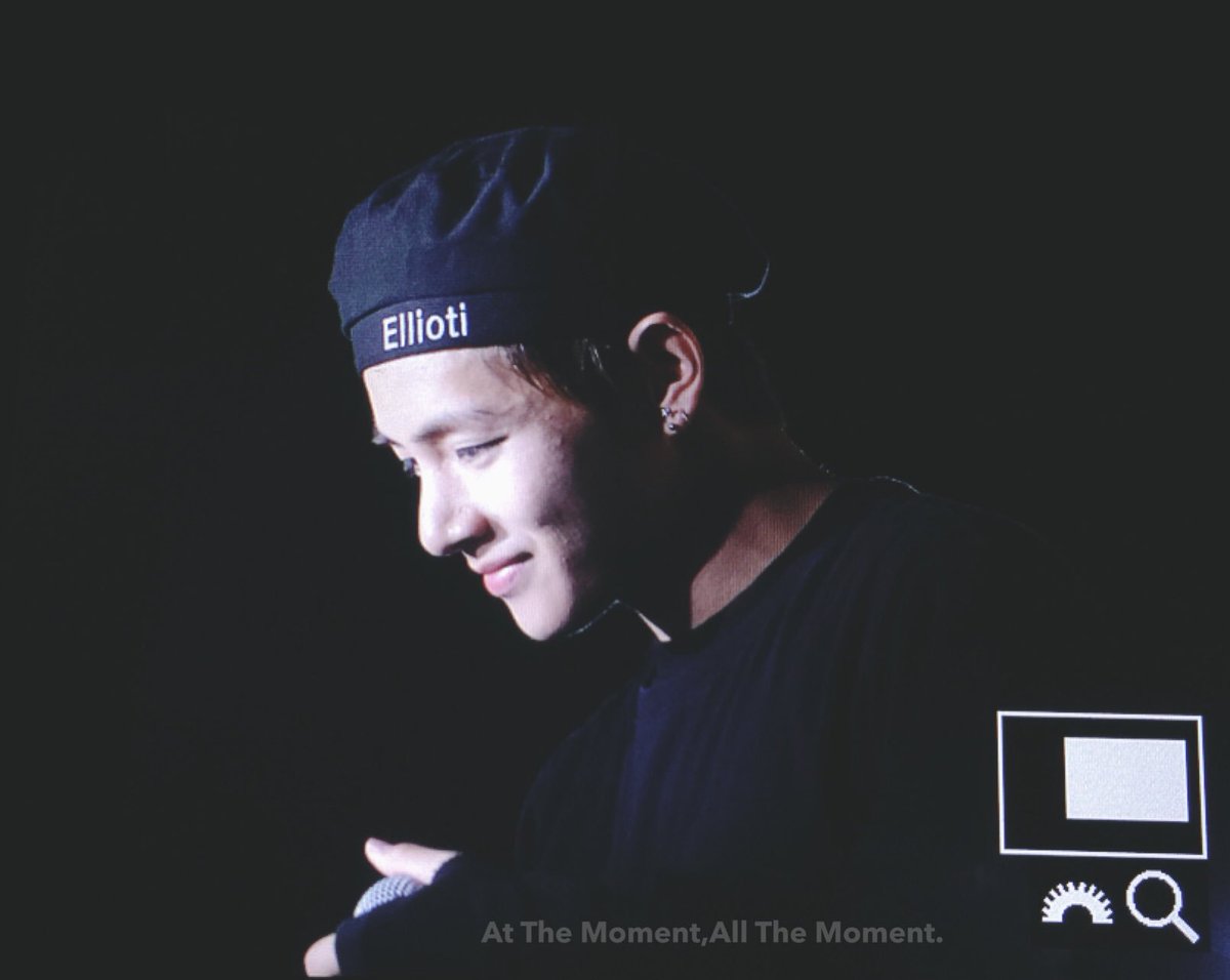 170513 #방탄소년단 #뷔 #태형 #하트❤️ <a href="/BTS_twt/">방탄소년단</a>