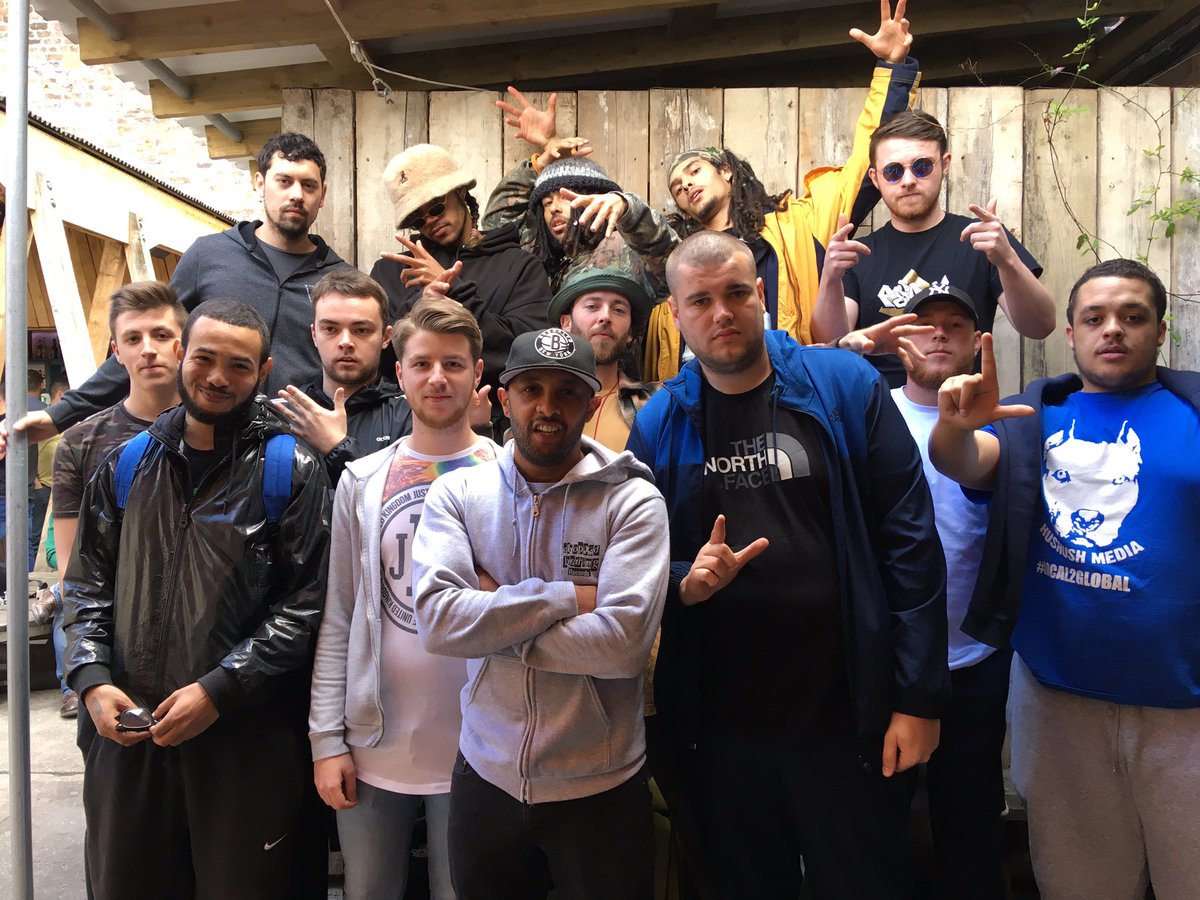 SQUAD! Here we go The L100 ready to roll with <a href="/DJ2kind/">DJ 2Kind</a> and 10 years of <a href="/GetintothisHQ/">GetintothisHQ</a> 💯