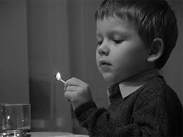 Barrie_Fire's tweet photo. Fire on Moir Cr was caused by children playing with Fire. Are you worried about your child? We can help.https://t.co/UIsn4lHGP6 #TAPPC https://t.co/xoT1AP2c1O