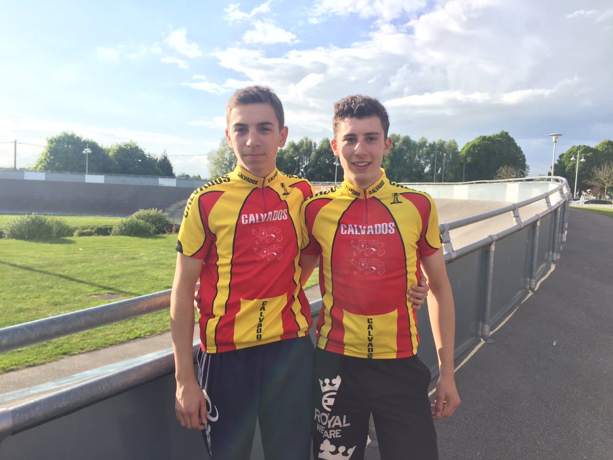 UcTilly14's tweet photo. ‼️Neubourg #uctvsteampiste #calvados @kevin_vauquelin @Martin_LWI 2e de l'américaine et 3e et 5e du scratch. #googjob https://t.co/VmSlIKQ3Jo