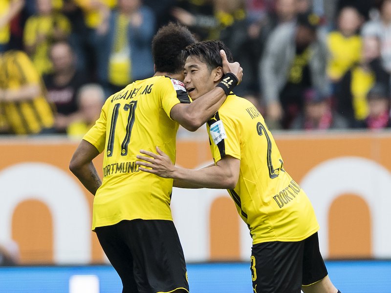 SoccerKingJP's tweet photo. 🇩🇪試合結果🇩🇪
香川が同点弾アシストもドルトムントは痛恨ドロー、宇佐美は3戦連続メンバー外 
https://t.co/yzujhPJsMB
#Bundesliga 第33節で #アウクスブルク（@FCA_jp）と #ドルトムント（@BVB）が対戦しました。#サッカーキング https://t.co/JVBx7BQ932