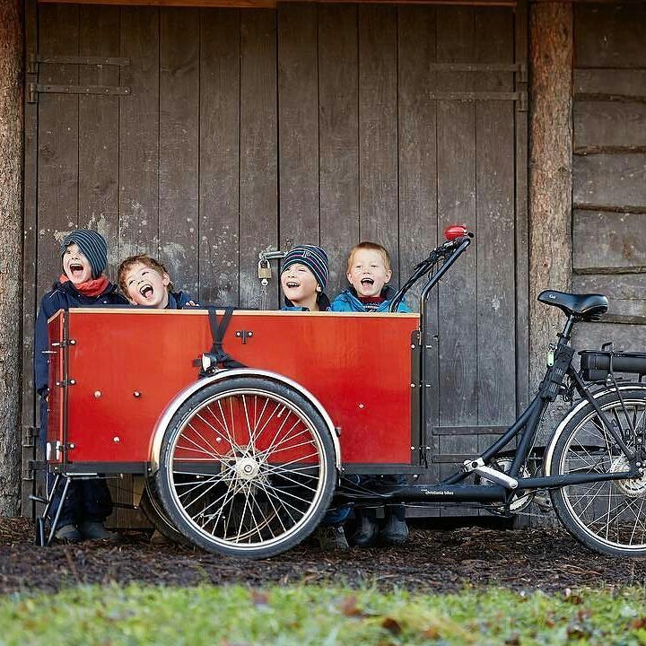 christianiauk's tweet image. Happy bunch.
#together 
By @norsktilhengersenter ift.tt/2qebm84