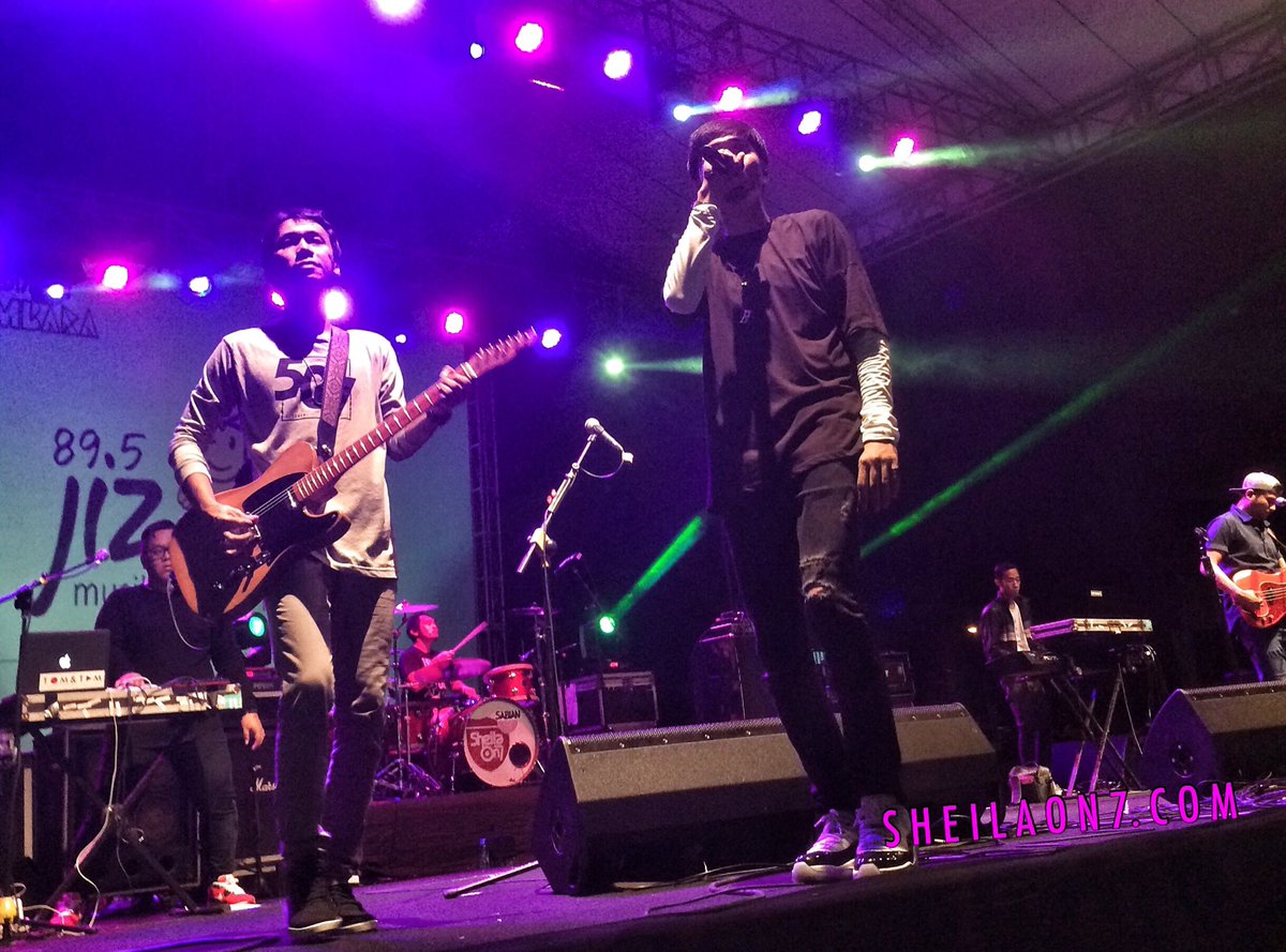 Kita harus pulng, Terimakasi semua..
CHIMPORIA #2 "Lorong Waktu"
at Lap. Parkir GOR Amongrogo Jogjakarta cc <a href="/SheilaGankJogja/">SheilaGank Jogja</a> 
#sheilaon7day