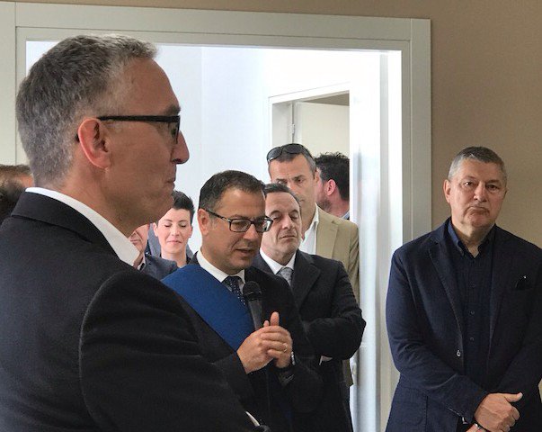 L'inaugurazione di Villa De Vecchis a Massignano <a href="/ceriscioliluca/">Luca Ceriscioli</a> <a href="/FrancoAlleruzzo/">Franco Alleruzzo</a> <a href="/MassimoRomani/">Massimo Romani</a> <a href="/fagrosbio/">Fabio Grossetti</a>
