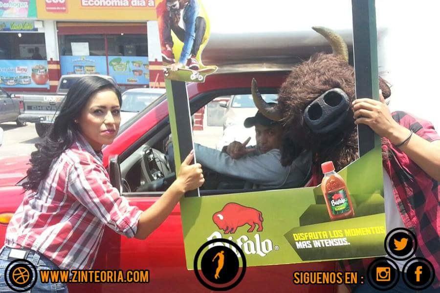 ZinteoriaBTL's tweet photo. #ActivandoAndo con @salsaBufalo  en tiendas mayoristas.

#Marketing #BTL https://t.co/CtzyAWCd6n