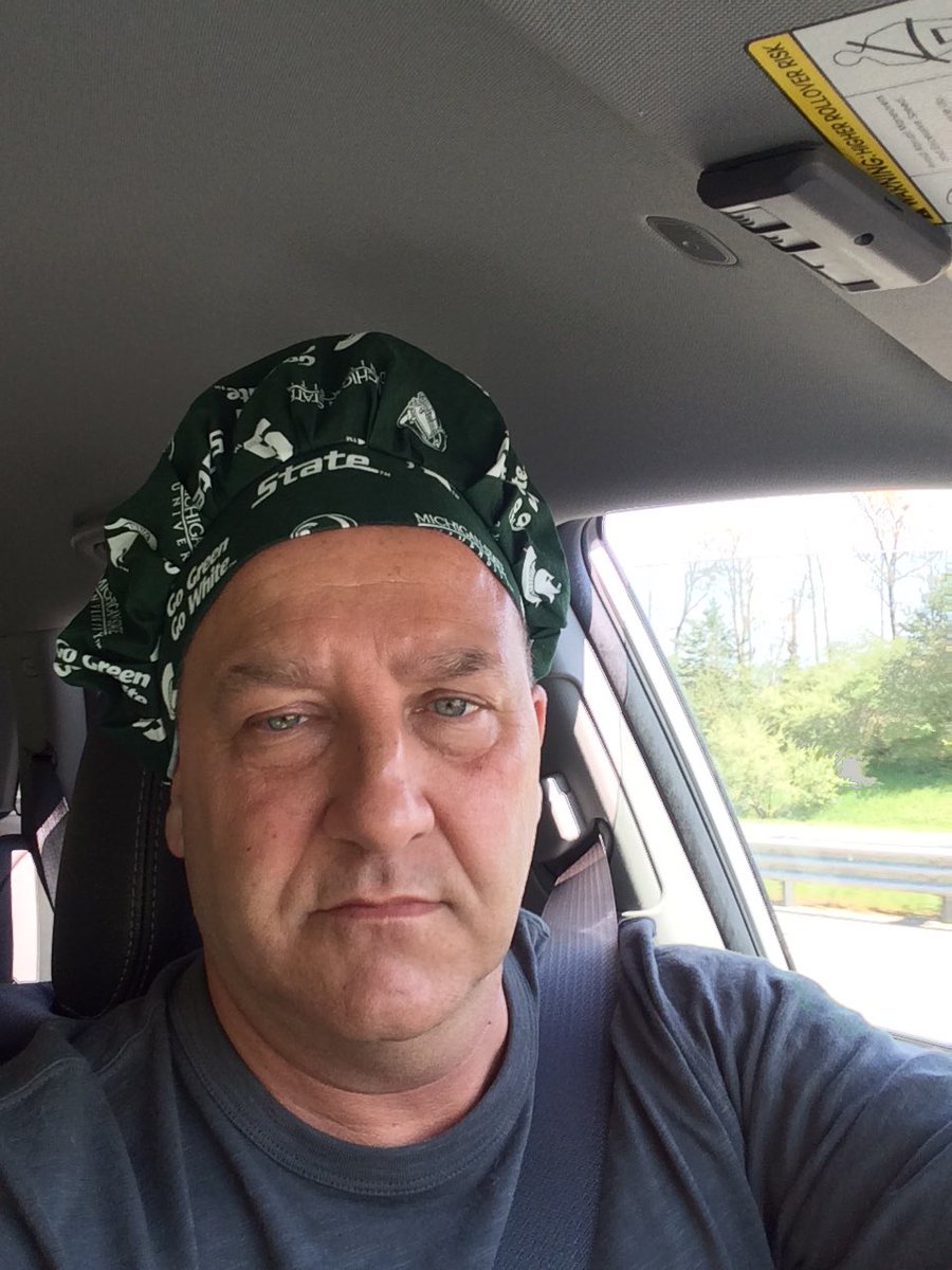LindsayManginnn's tweet photo. That's my dad folks.. https://t.co/rjhtzc1MXx