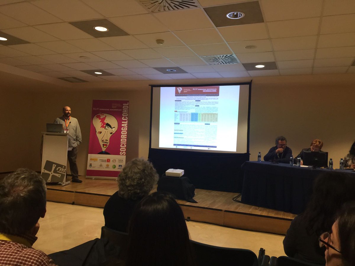 cendocbogani's tweet photo. Presentación "Benchmarking bibliométrico España vs. UE" (investigación @UisysUvCsic-@PMDadicciones) en #sd_2017 @Socidrogalcohol https://t.co/XYT1AOcOf3