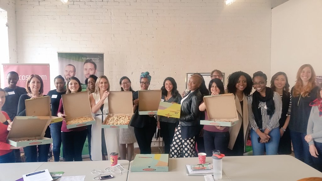 Thanks so much to <a href="/Panago_Pizza/">Panago_Pizza</a> for your #RandomActsOfPizza in support of our workshop for aspiring women entrepreneurs  🍕🍕🍕 #FuturHighFive