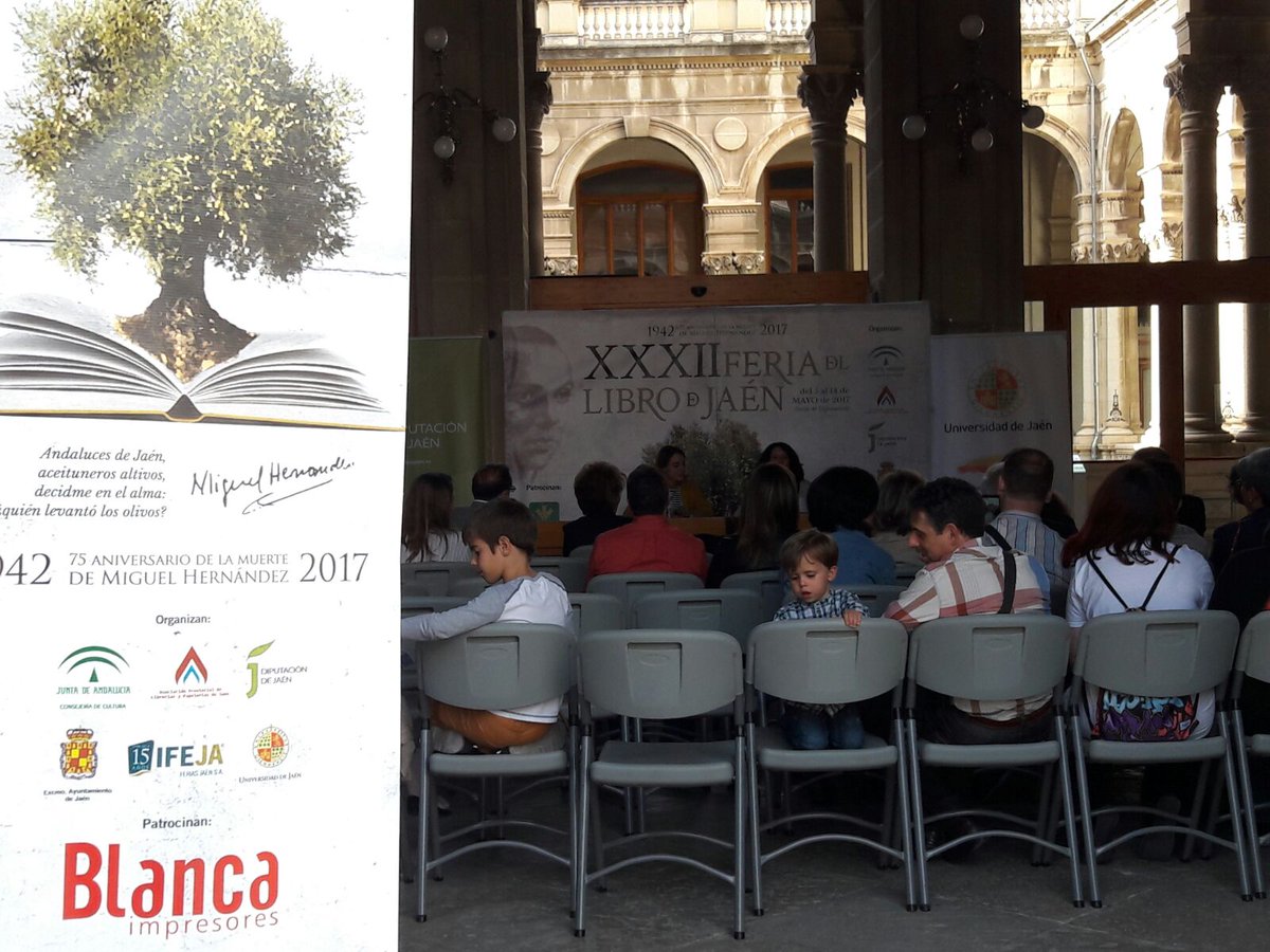 Libreros Jaén tweet media