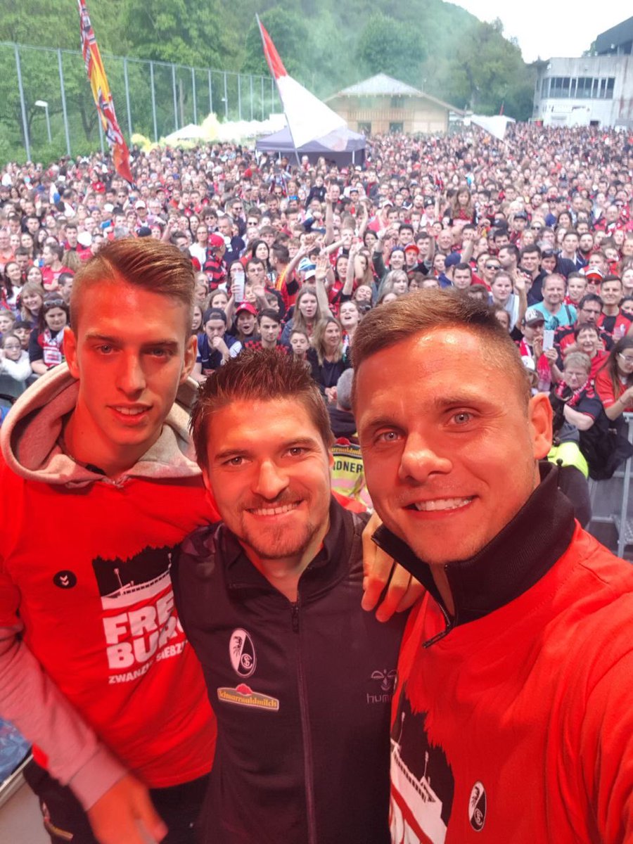 gikiewicz33's tweet photo. @Ignjovski 😎😎😎@scfreiburg https://t.co/g0bxGwuVna