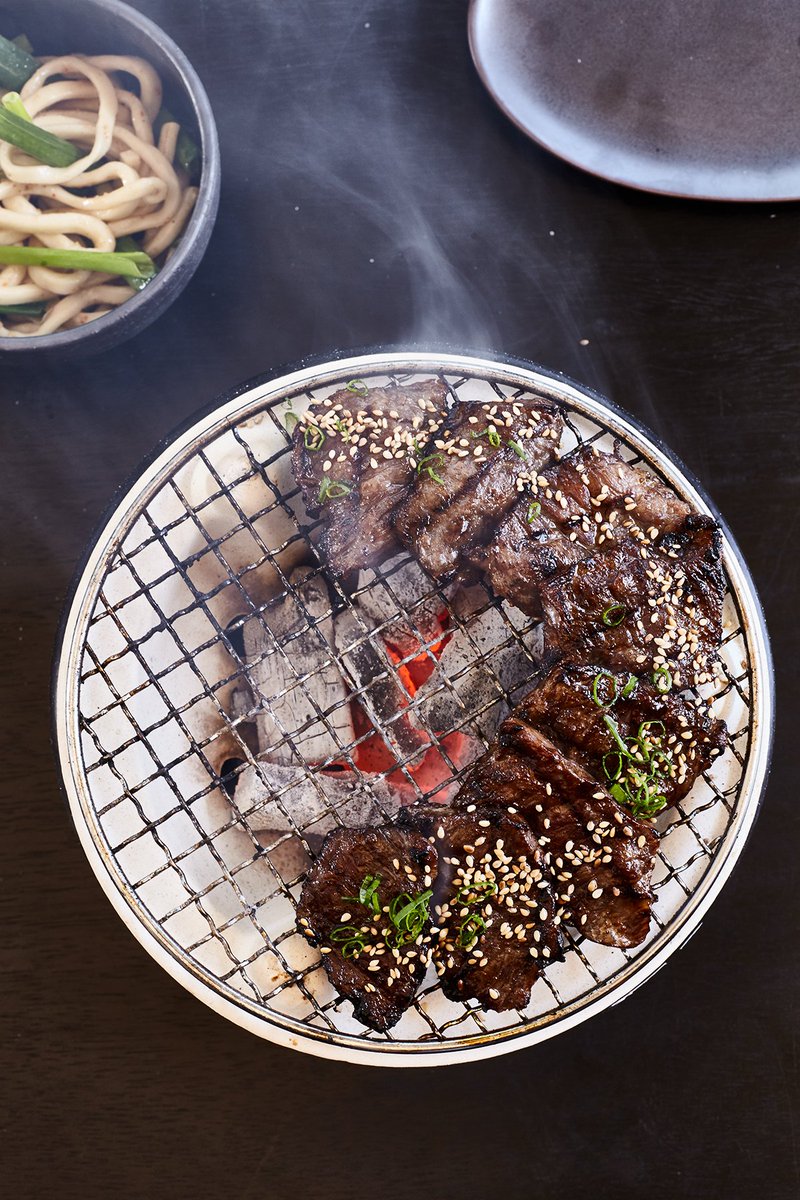 DonDohoficial's tweet photo. Nada mejor que el sabor da la brasa DonDoh para las carnes. Disfruta una experiencia única de parrilla japonesa con tu familia o amigos. https://t.co/Z4GhH4V1TQ