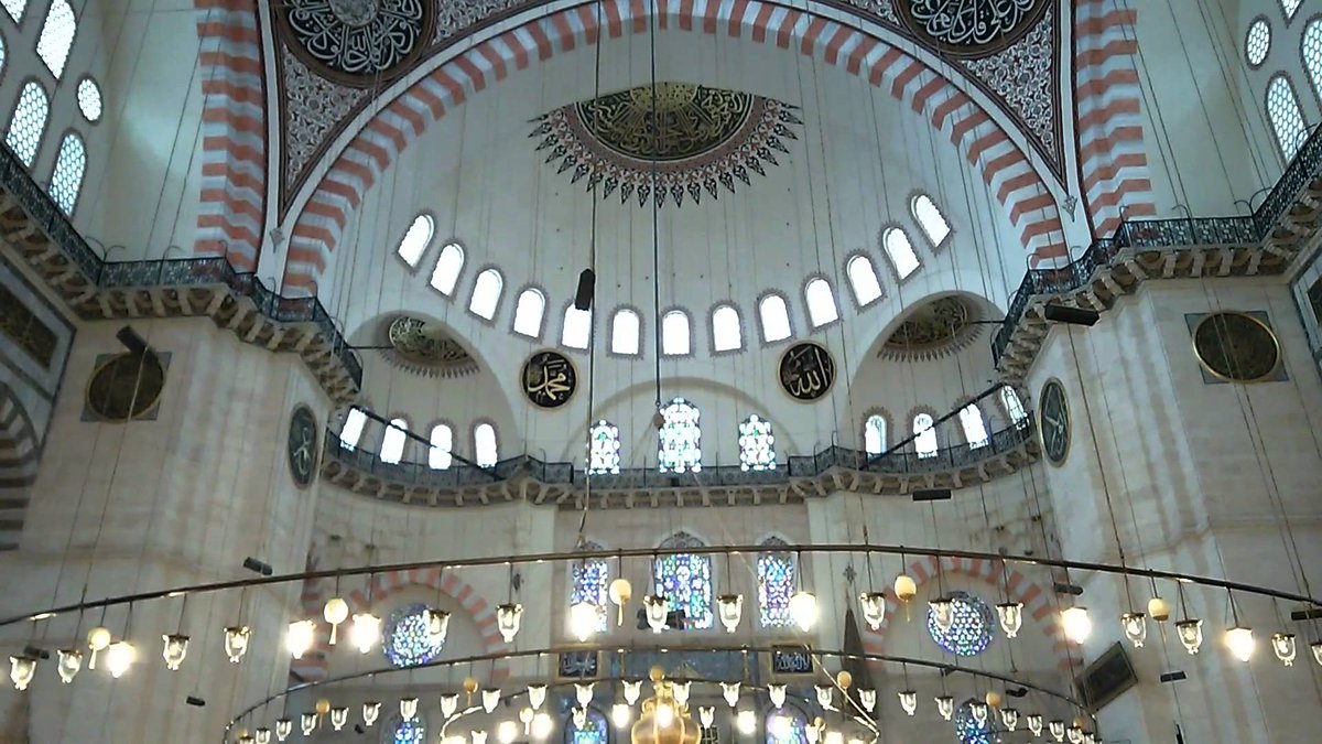 矢野靖人 Yasuhito Yano Pa Twitter スレイマニエ モスク Suleymaniye Camii はオスマン帝国の旧都イスタンブールにあるモスク 1557年完成 オスマン建築 トルコ建築 の最高傑作のひとつといわれる イスタンブールの旧市街にある7つの丘のひとつの頂上に位置 矢野靖人 Yasuhito Yano Pa Twitter スレイマニエ モスク Suleymaniye Camii はオスマン帝国の旧都イスタンブールにあるモスク 1557年完成 オスマン建築 トルコ建築 の最高傑作のひとつといわれる イスタンブールの旧市街にある7つの丘のひとつの頂上に位置
