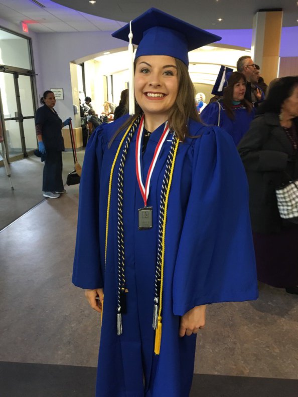 wzdallas's tweet photo. Way to go, summa cum Carson! #2017AUgrad @carson_creehan https://t.co/K1uodTS1Pr
