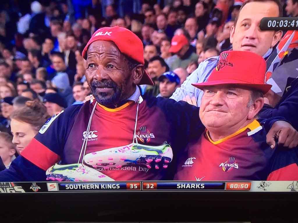 Sorry about  @TheSharksZA   But just love the passion of @southernkingssa fans!