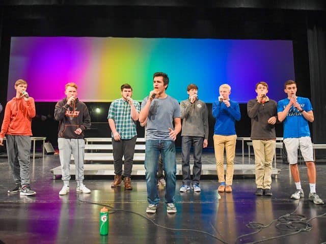 GalliganSam1's tweet photo. Everyone come to the Valley PAC at 6pm to watch some sweet sounds be made by some even sweeter men. It's FREE! #PacktheSPAC #totalreignmove https://t.co/LXVljEr5un