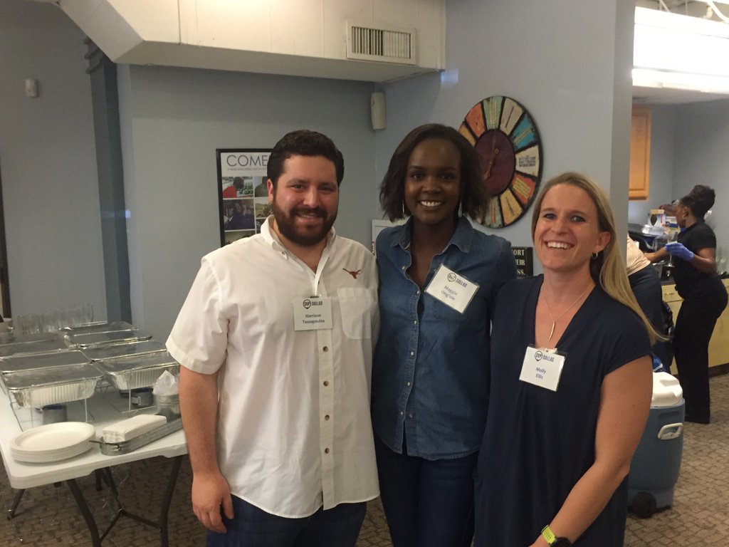 SVPDallas's tweet photo. Wonderful moments with our residents during the last workshop session of #DJSVLR in 2017! https://t.co/wfeBJtPVdT