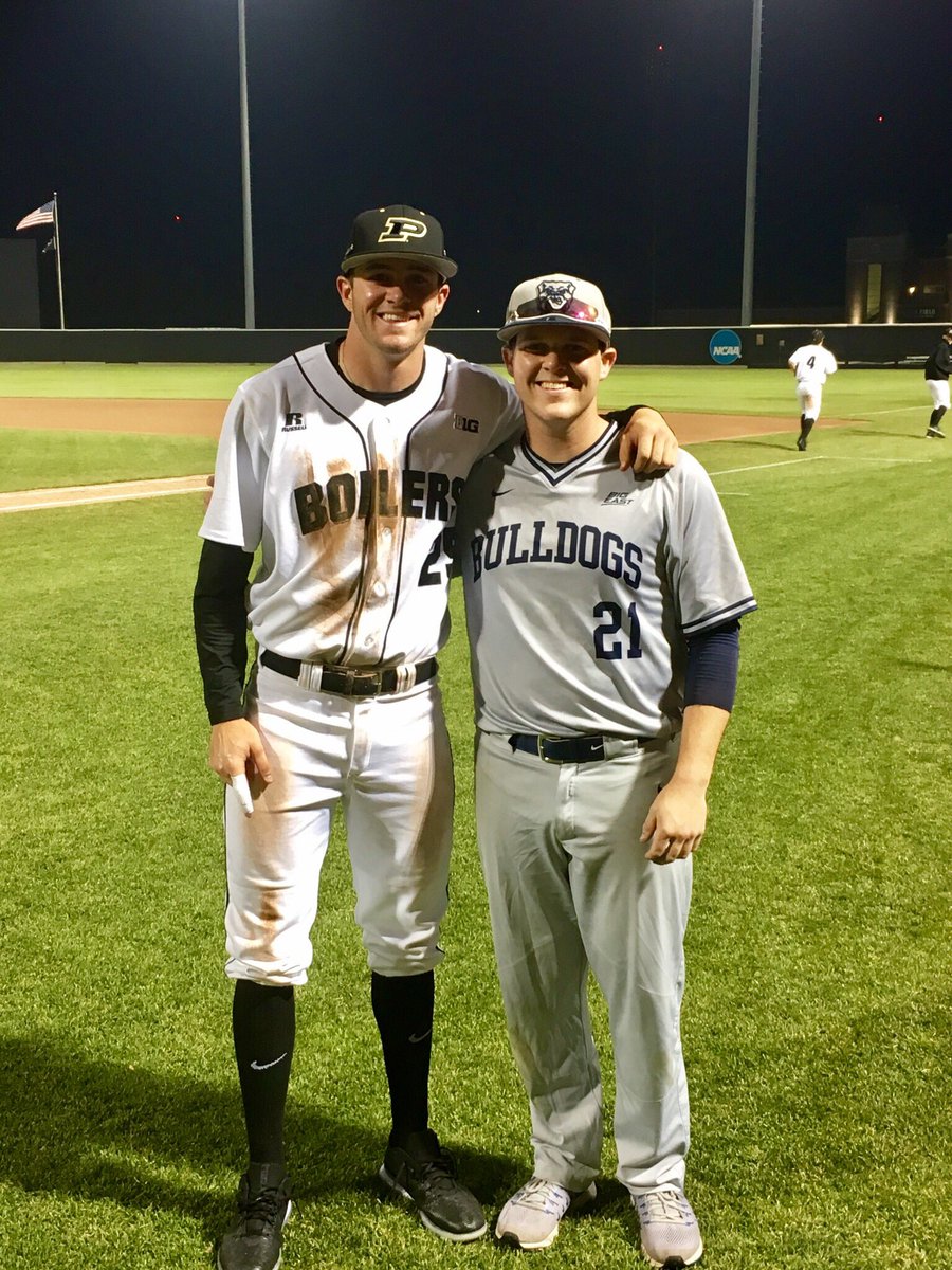 m1beam's tweet image. Happy Birthday to my boy #OFLove #Bizzos #Hacks #ThatsACoke #Dawg ✊🏼