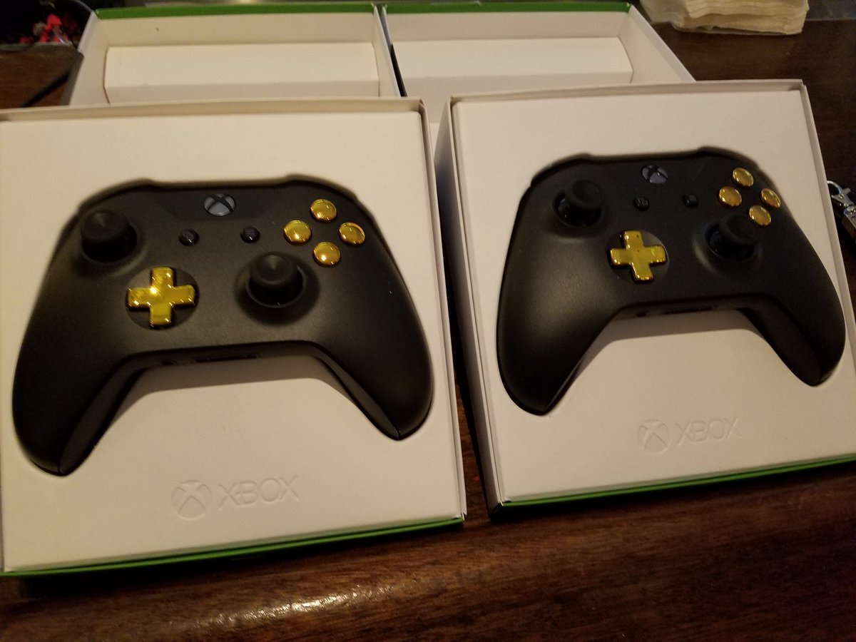 MoneyMatches's tweet photo. We are giving YOU $1,000 usd 

to wager with &amp; 2 of Our Lucky 
Closed Beta Testers will win a @CinchGaming Controller!

Want in ? Dm Us

rt https://t.co/FrHbWmkboT