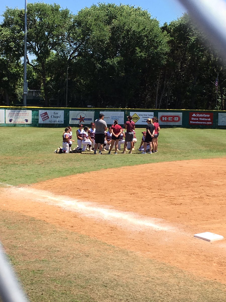 AustinHighSoftball tweet media