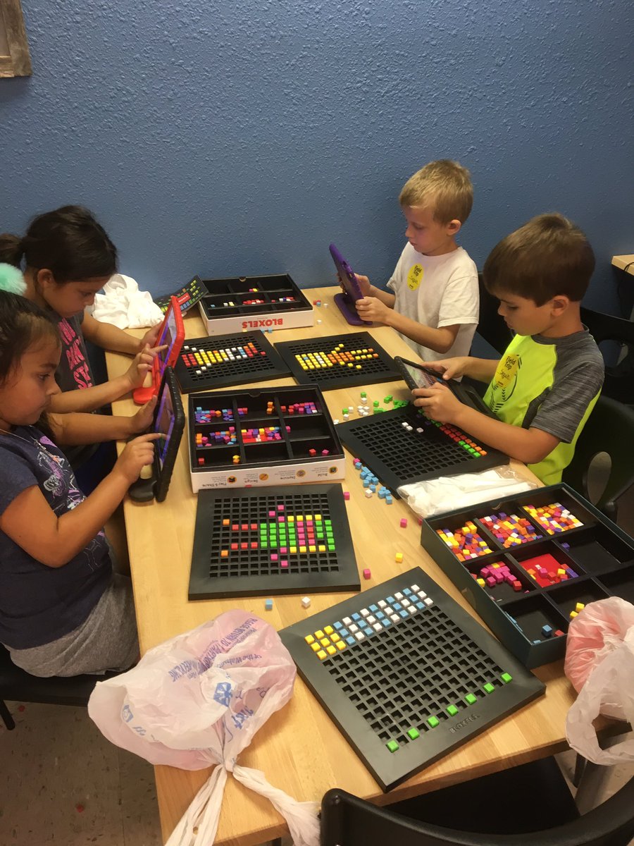 ltdallman's tweet photo. First grade field trip to Code Camp and the park! Such a fun day! 🍎☀️🖥#jseguinelem https://t.co/7Xvv0ZvGDC