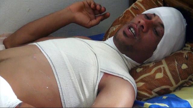 AJEnglish's tweet image. Protests erupt in Tunisia after fruit seller sets himself on fire aje.io/xn97