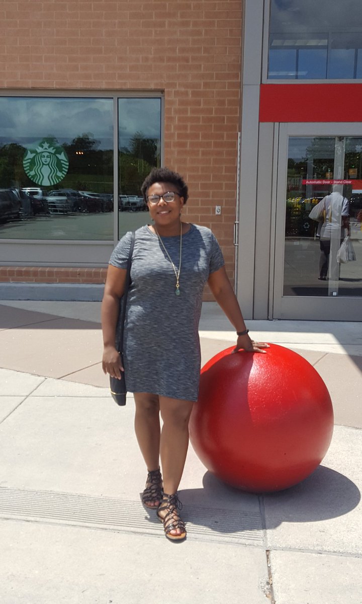 MaryOlds19's tweet photo. Out and about enjoying the day #styledbyTarget #Mossimo #thesunwasinmyeyes 😎 @ReggieSwick @LHaas87 @LDCGLT https://t.co/4jJu1dic5L