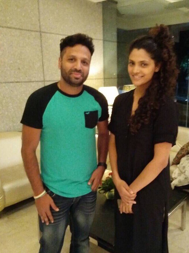 AshishLokmat's tweet photo. Met @SaiyamiKher at Pune. Such a sweet &amp; humble person. Keep rocking. https://t.co/nrRXhagZfO