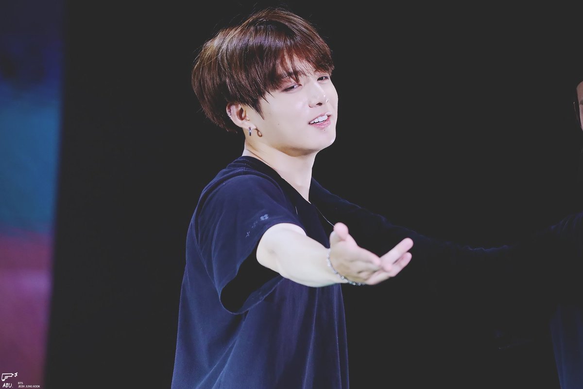 AnythingButu's tweet photo. 170513 THE WINGS IN HK #정국 #JUNGKOOK @BTS_twt https://t.co/ftxSf8G5kP