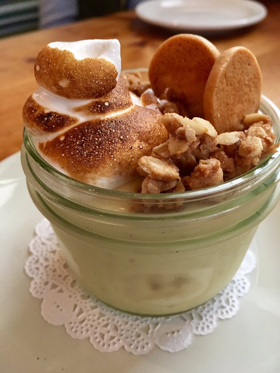 ChocolateSalon's tweet image. Banana pudding (no chocolate but still great) from @BoxingRoomSF