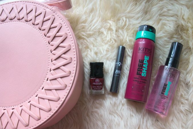 caliope_couture's tweet image. Reviewing the fabulous @lapetitebox on the blog right now #beauty #bblogger #fblogger #beautybox #review