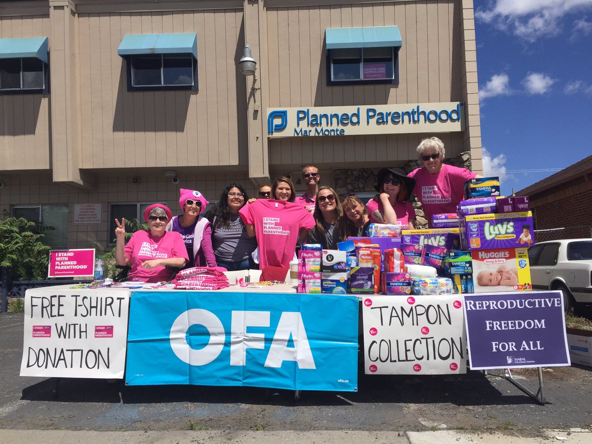 PPVotesNevada's tweet photo. Out with @NVJauregui at @NV_Advocates @OFA_NV @NaralNv Mother's Day Tampon and Diaper Drive 💗🎀💗 #ab402 #nopinktax #sb415 #nvleg https://t.co/K7d1sxtv3h