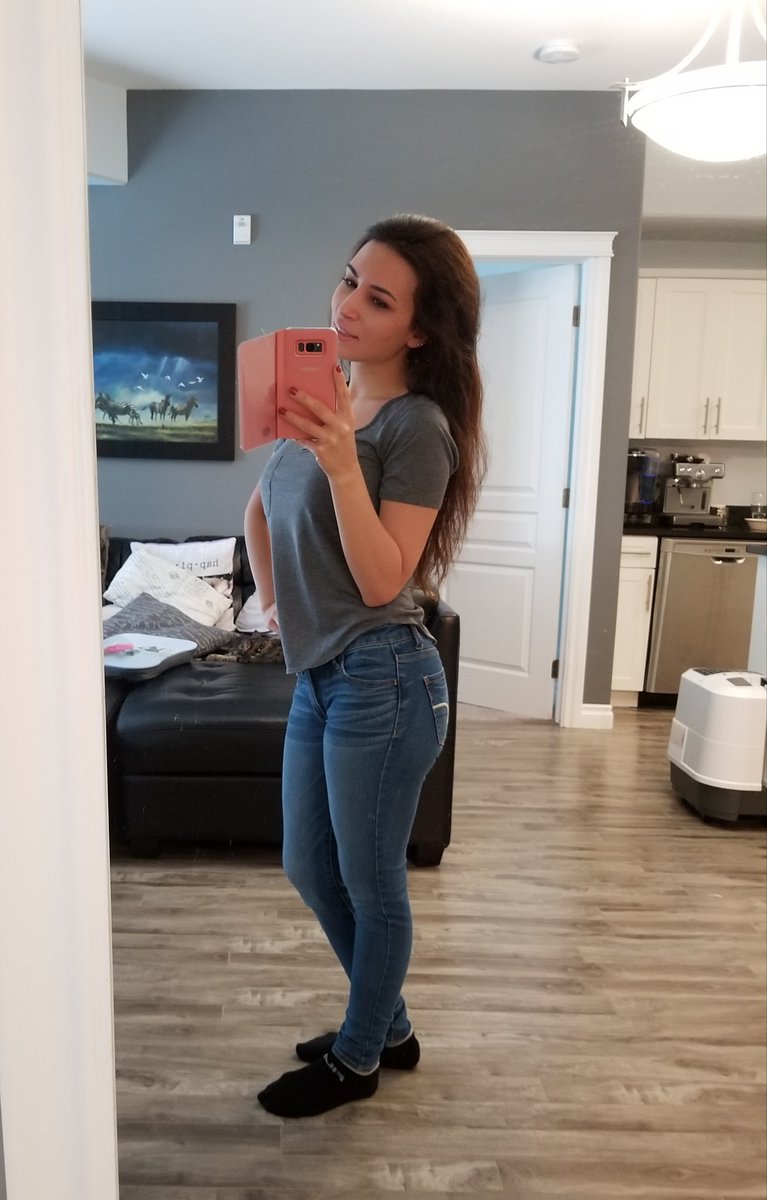 Alinity on Twitter: "The only pair of jeans I own, which I wear once a  year. @pokimanelol inspired me, she looked so gorgeous on hers yesterday!  https://t.co/xkmRtGv109" / Twitter